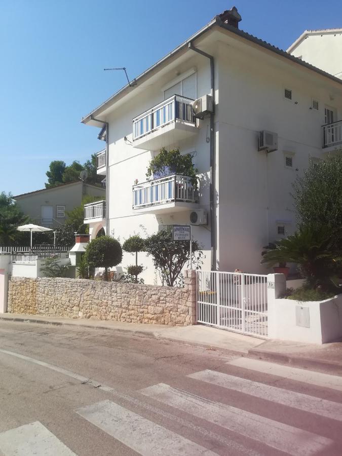 Apartments Zvonimir Hvar Town Esterno foto