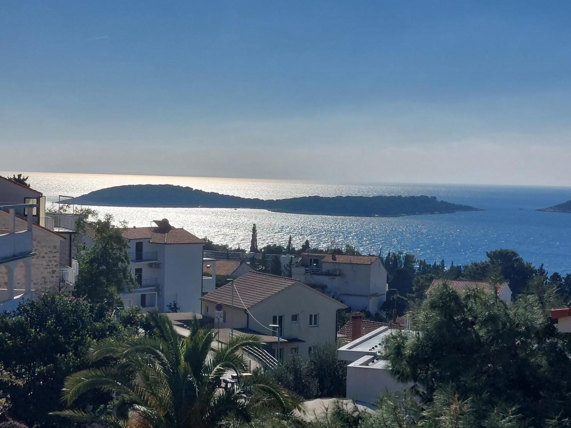 Apartments Zvonimir Hvar Town Esterno foto
